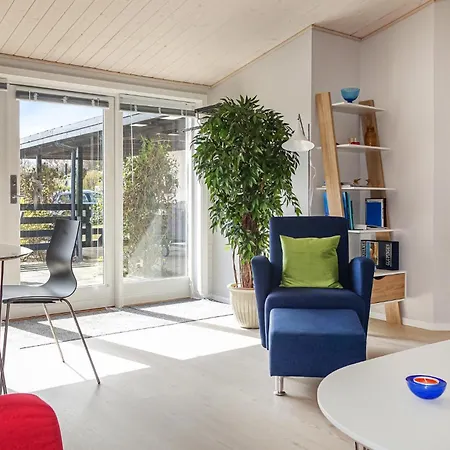 2 Bedroom Stunning In Daire *